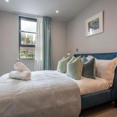 The Quadrant - The Ruskin * 요크